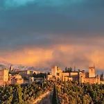 Sky Is Blue In Granada Private Parking Included