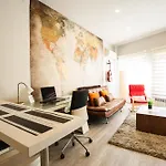 Granada Center Modern Loft