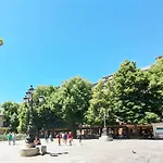 ApartaSuite Deluxe Centro Histórico Ático tranquilo con terrazas a pie de calle