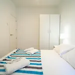 Apartamentos céntricos, parking, wifi y A/C