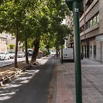 Avenida Del Sur Con Parking