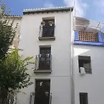 Cerca De La Alhambra, La Casa Del Cuento, Segundo