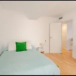 Piso Con Garaje Gratis En El Centro De Granada.