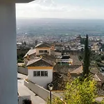 Cute And Relaxing Bed And Breakfast En Albayzin