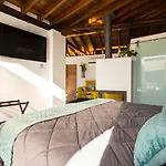 Apartamento Con Terraza Y Cochera Albaycin