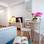 Genteel Home Santo Cristo