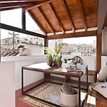 Apartamentos La Tona Puerta Elvira Centro Ciudad
