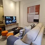 Suspiro 101 Cosmopolitan Loft