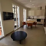 Navas 201 Elegant Suite