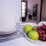 Zahira Suites