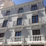 Urbanliving Gran Capitan