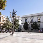 Chezmoihomes Granada City Hub
