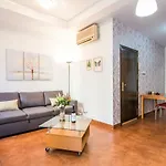 Tuguest Plaza Nueva Apartment