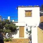 Casa Ken Holiday Home