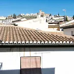 Tuanfitrion Apartment Loarte