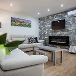 Apartamentos Reina Isabel