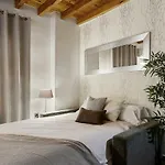 Home4u, Elvira 16, 2A