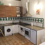 Apartment In Elvira Street With Wifi