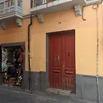 Apartment In Elvira Street With Wifi