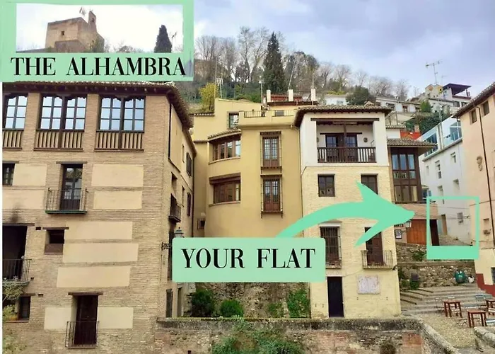 Japanese Style 9 Person Flat, Close To Alhambra