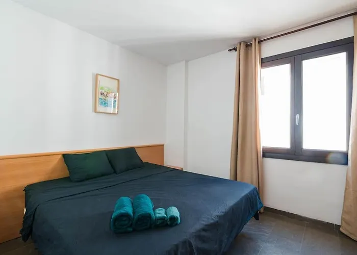 Cosy Flat/Nearly Touching Alhambra/Great Views