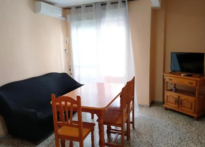 Apartamento 3 Dormitorios Frente A Hospital De Traumatologia