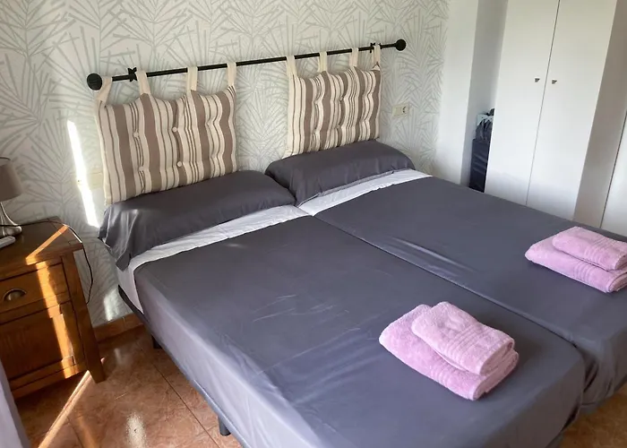 Luninoso Y Practico Apartamento En El Centro Con Amplio Parking Incluido