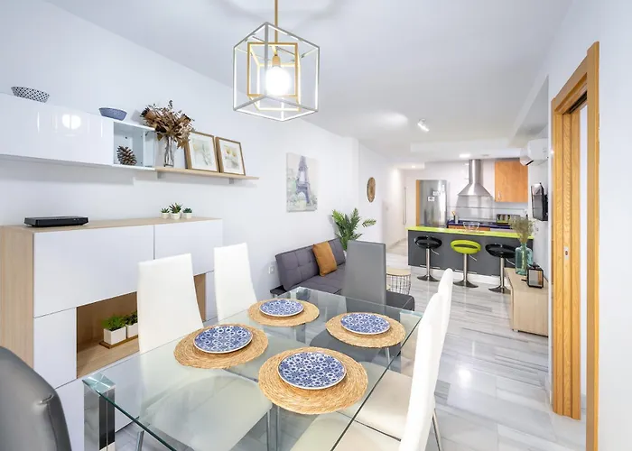 3 Bedroom Elegant & Cozy City Centre