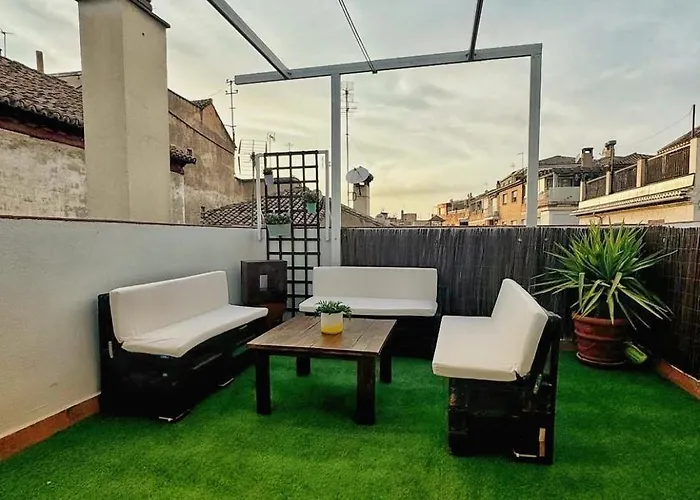 Local Granada Penthouse