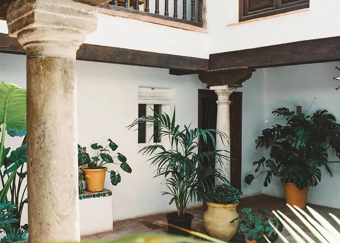 Historic Granada Riad Alhambra Townhouse