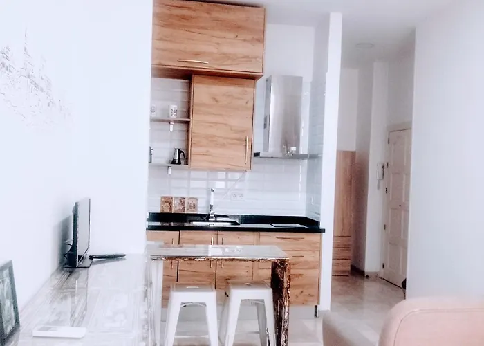 Precioso Estudio En El Corazon De Granada