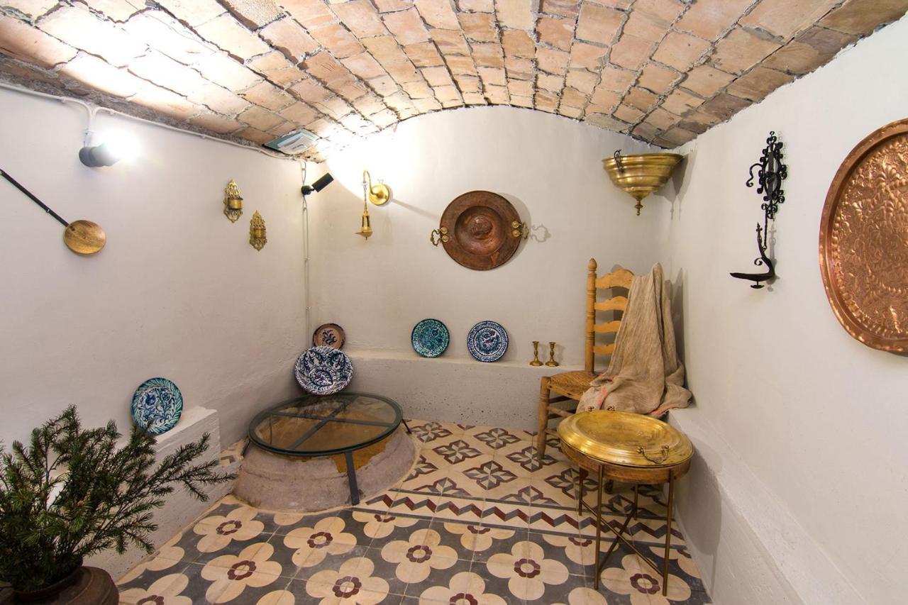 Alhambra Apartment
