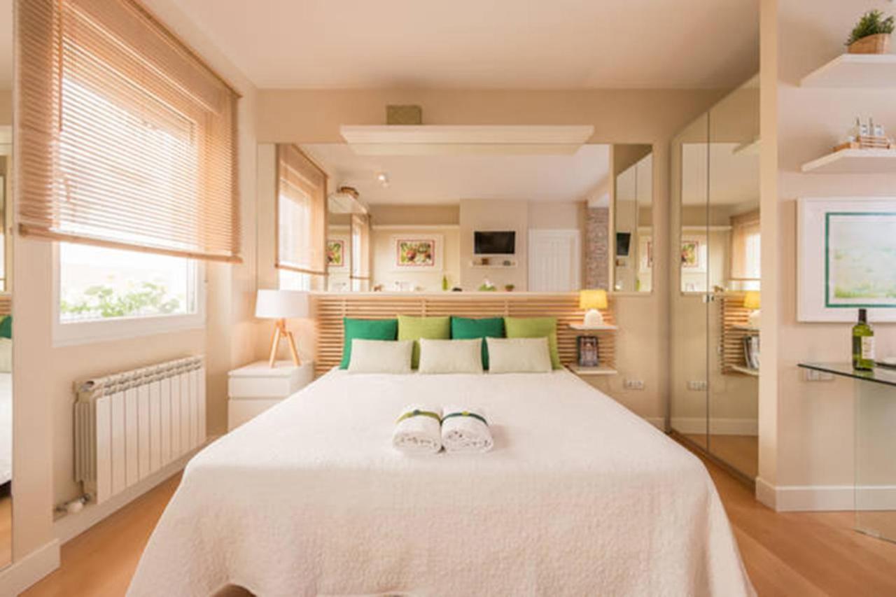 Apartasuite Deluxe Centro Histórico ático Tranquilo Con Terrazas A Pie De Calle Granada