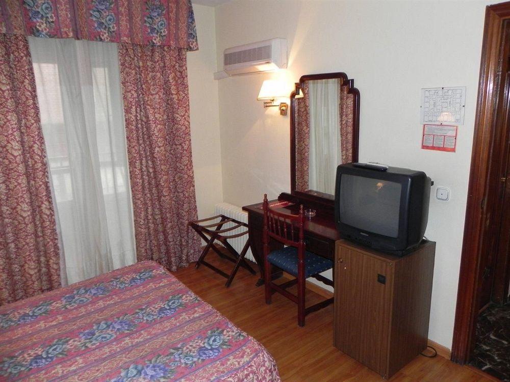 Hotel Ana María