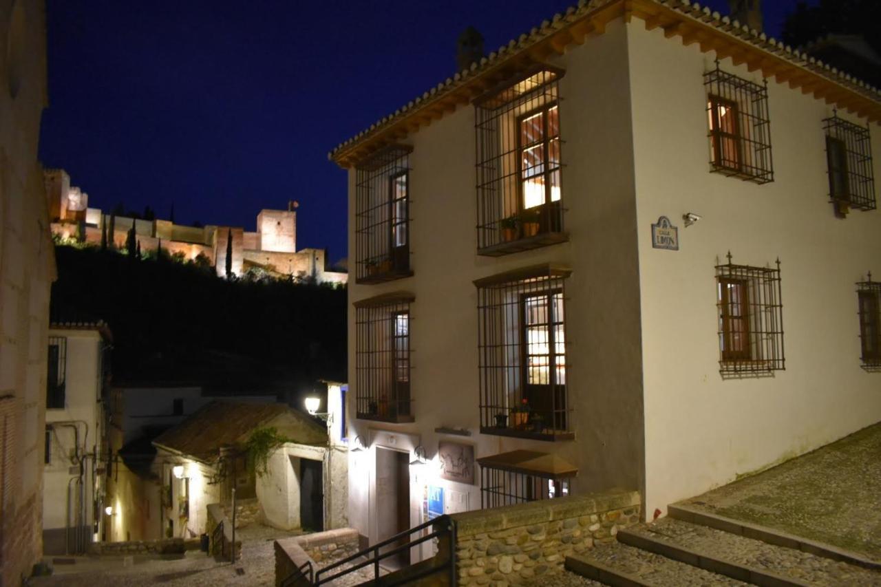 Turísticos Alhambra *