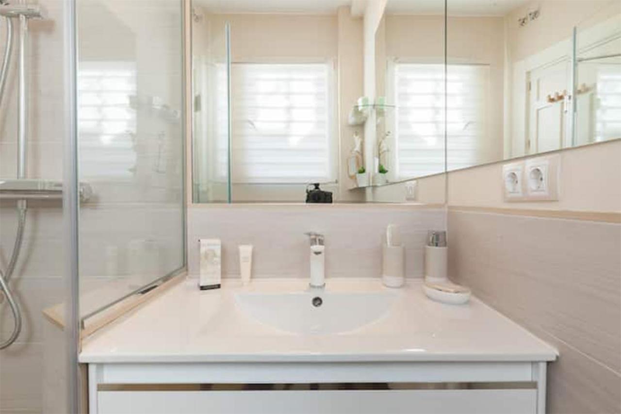 Apartasuite Deluxe Centro Histórico ático Tranquilo Con Terrazas A Pie De Calle