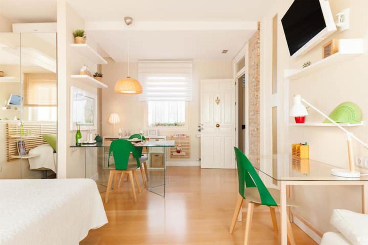 Apartasuite Deluxe Centro Histórico ático Tranquilo Con Terrazas A Pie De Calle Granada