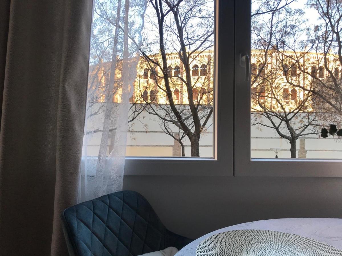 Apartamento Duerme Junto A La Plaza De Toros De Granada. Granada