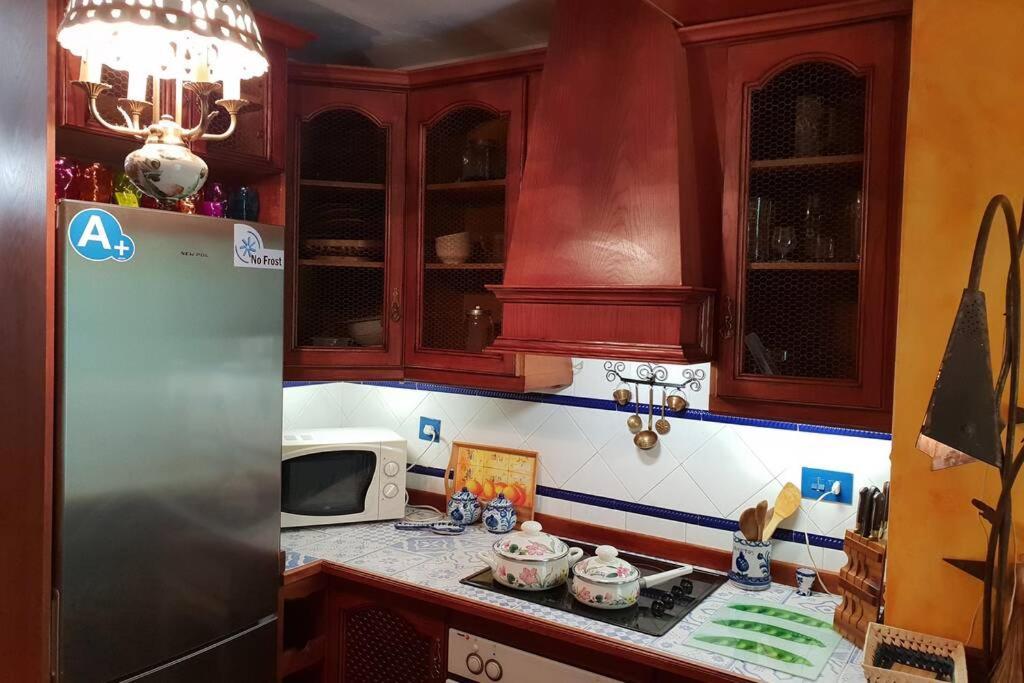 Apartamento Embrujo De - Free Parking - Paseo De Tristes - Wifi Granada
