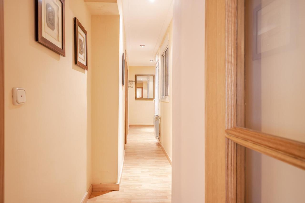Expoholidays - Centrico Piso Con Parking Incluido Calle Alvaro Bazan Apartamento