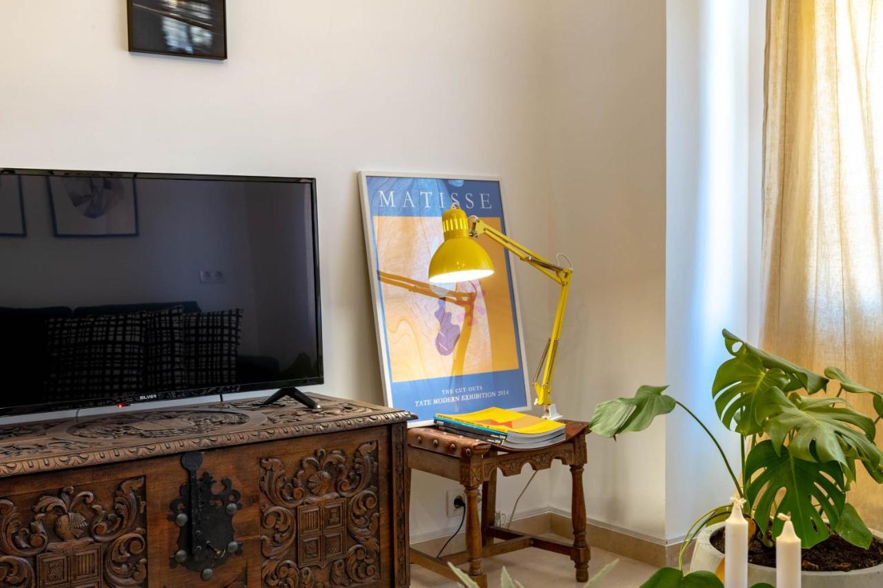 Apartamento Mariana & Ganivet - Hostatel