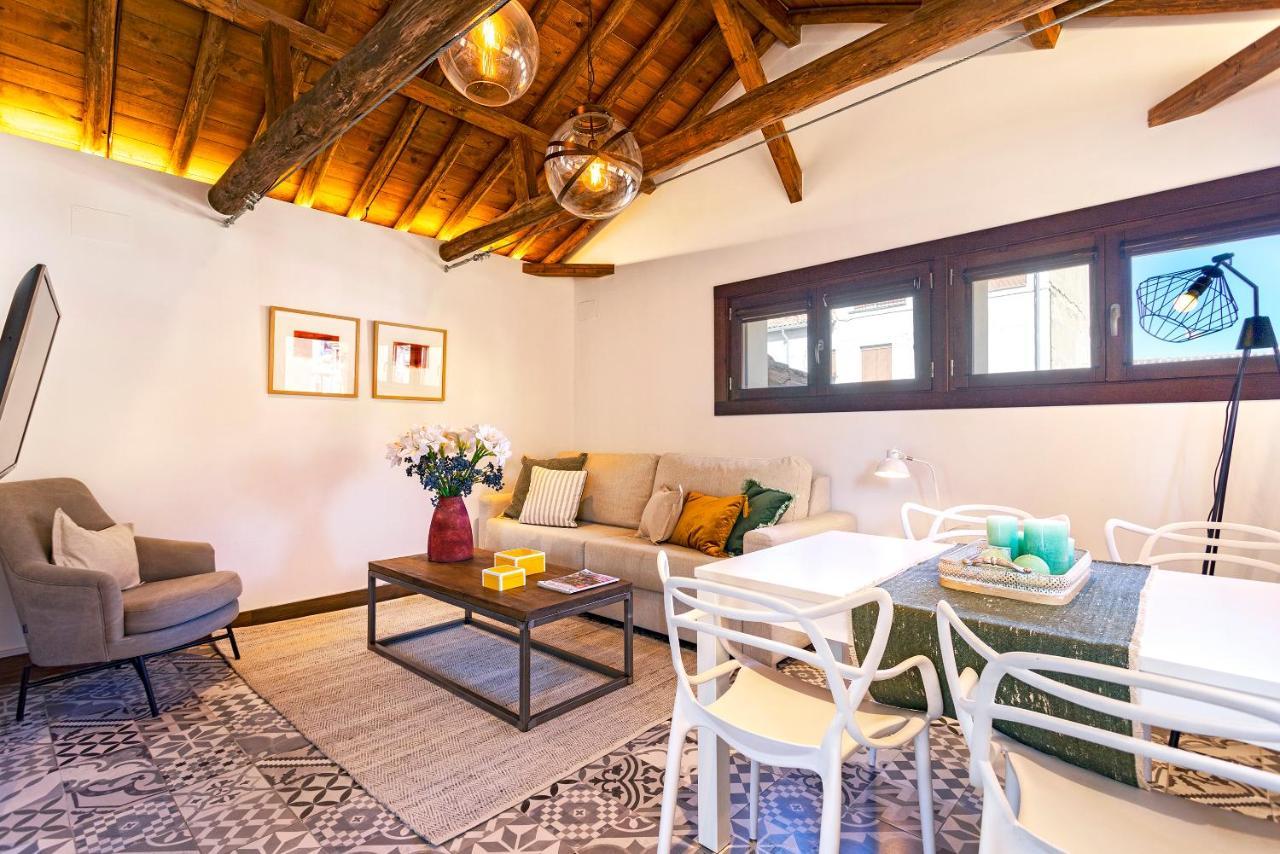 Genteel Zacatin Apartment *