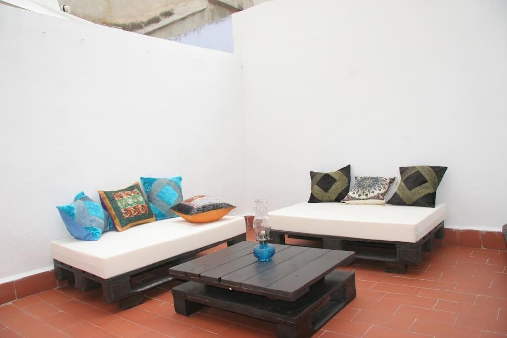 Bonito Ap Centrico Patio Wifi Parking Gratis. Apartamento *