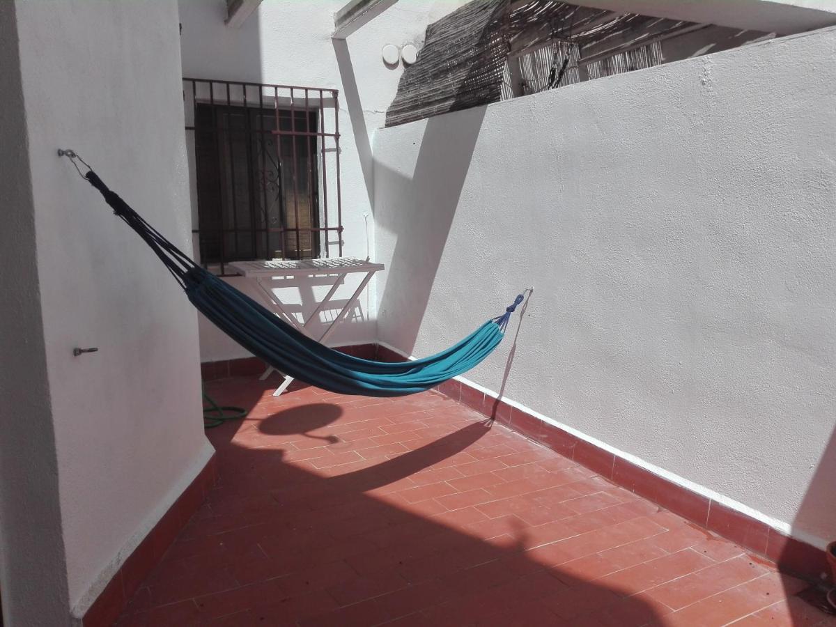 Apartamento Bonito Ap Centrico Patio Wifi Parking Gratis. *