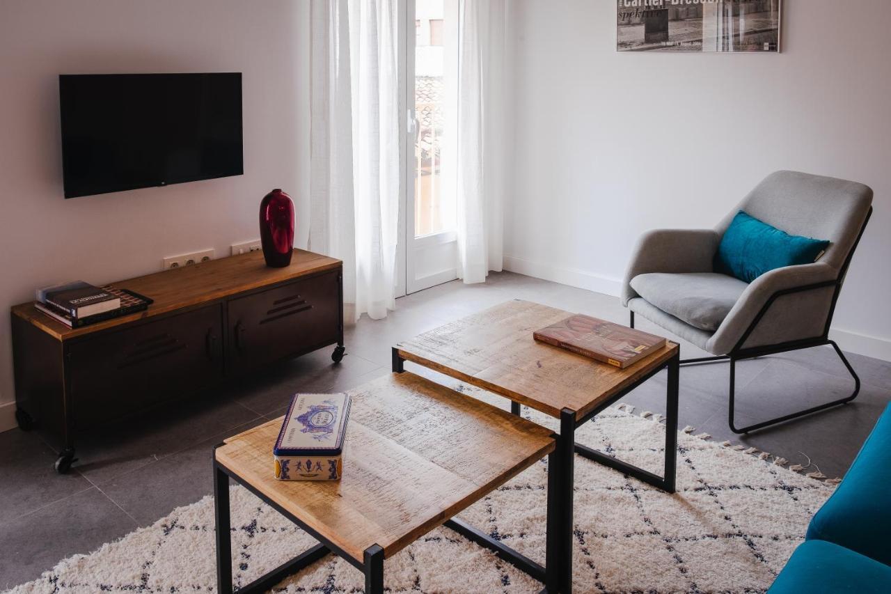 Apartamento Niños Luchando