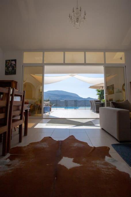 Casa Sierra, A Stunning Spanish Rural Retreat Villa *