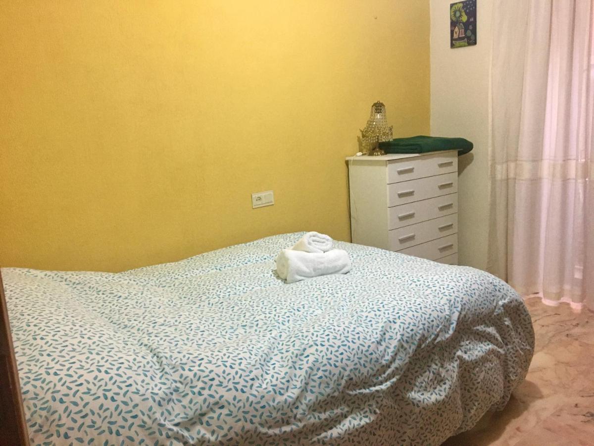 Apartamento Amplio Apartamento En Plaza Trinidad Granada