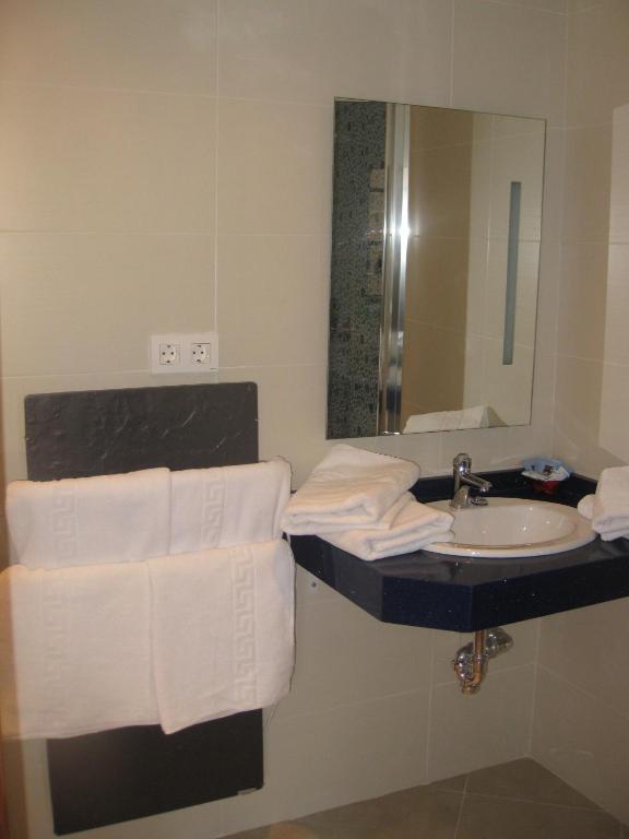 Apartamento Medina Reyes Catolicos