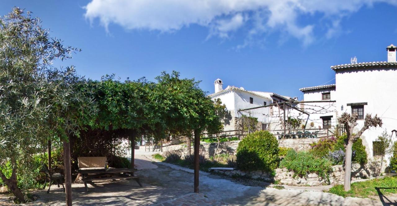 Elegant In With Pool And Garden Villa