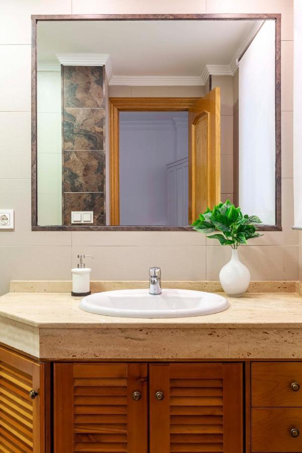 Apartamento Mariana Pineda Centro *